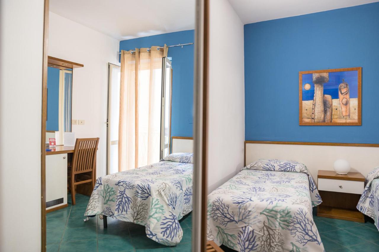 Hotel Clelia Isola di Ustica Eksteriør billede